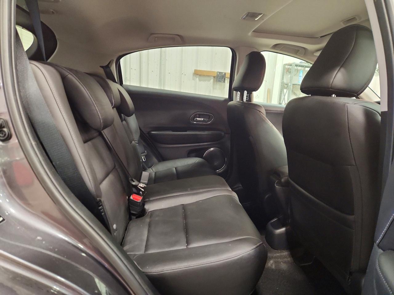 2016 HONDA HR-V EXL photo 21