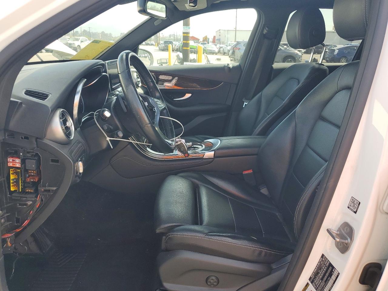 2018 MERCEDES-BENZ GLC 300 photo 7