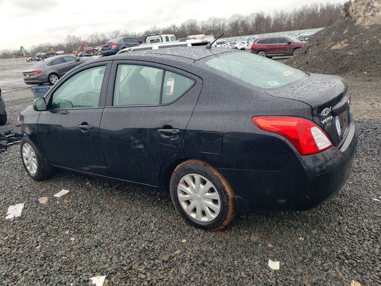 2012 NISSAN VERSA 1.6 S photo 3