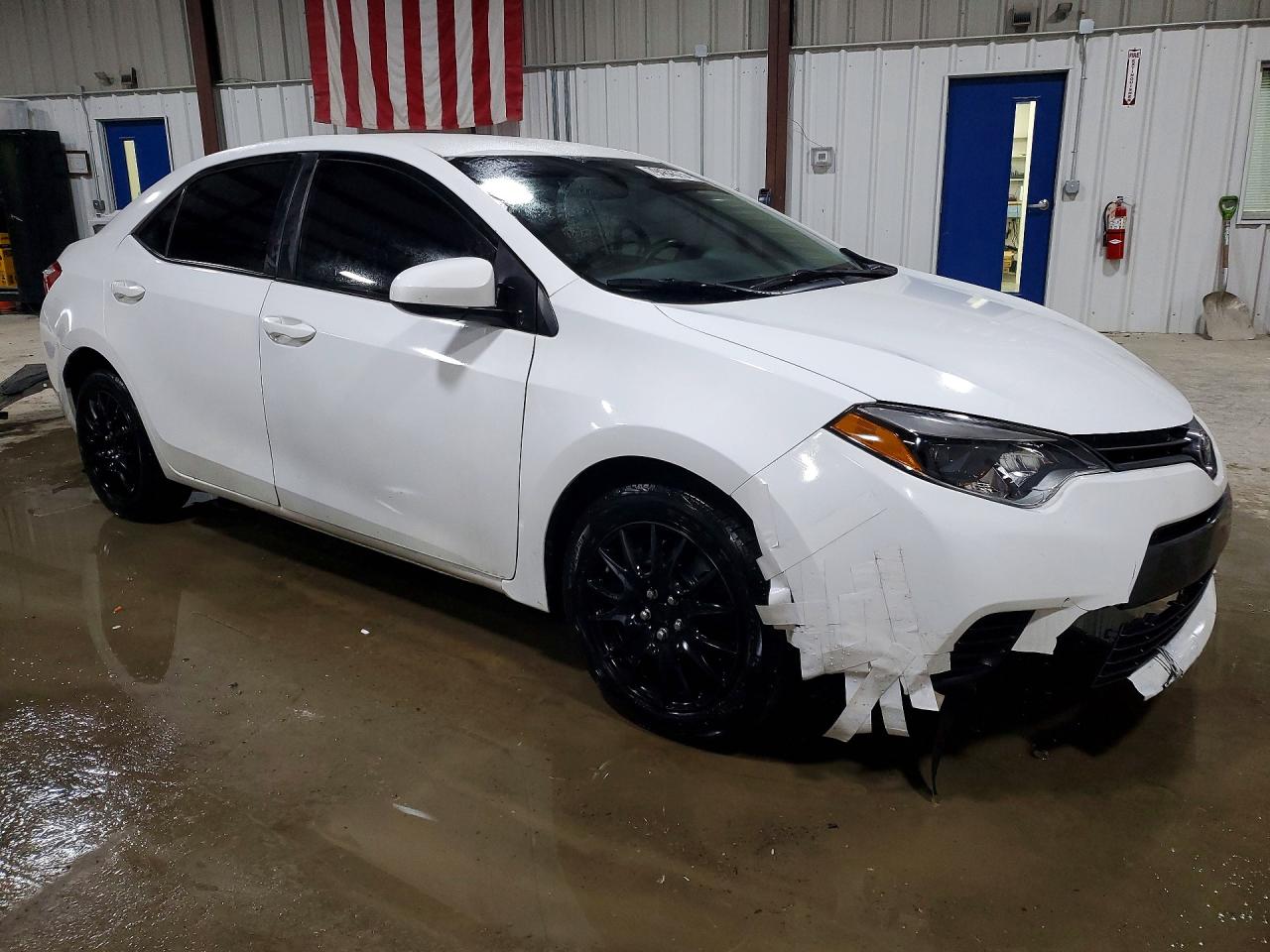 2015 TOYOTA COROLLA LE photo 4