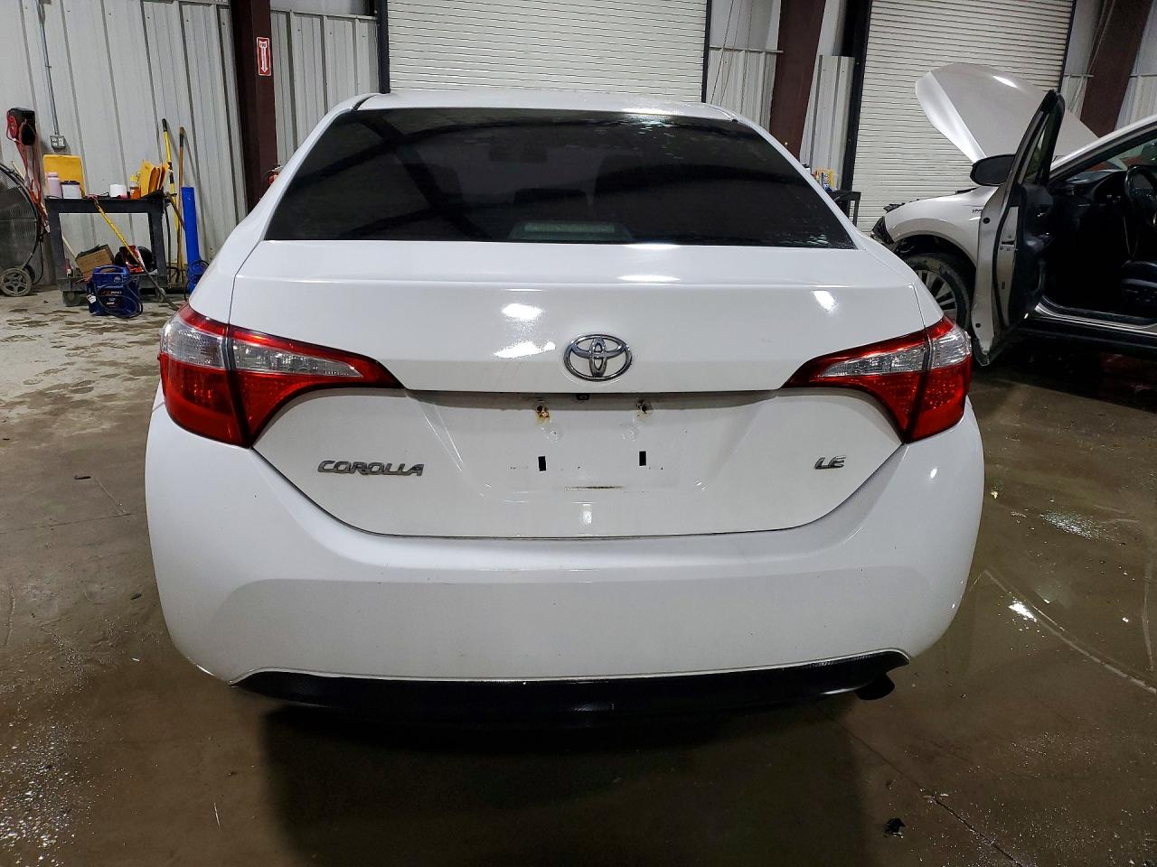 2015 TOYOTA COROLLA LE photo 6