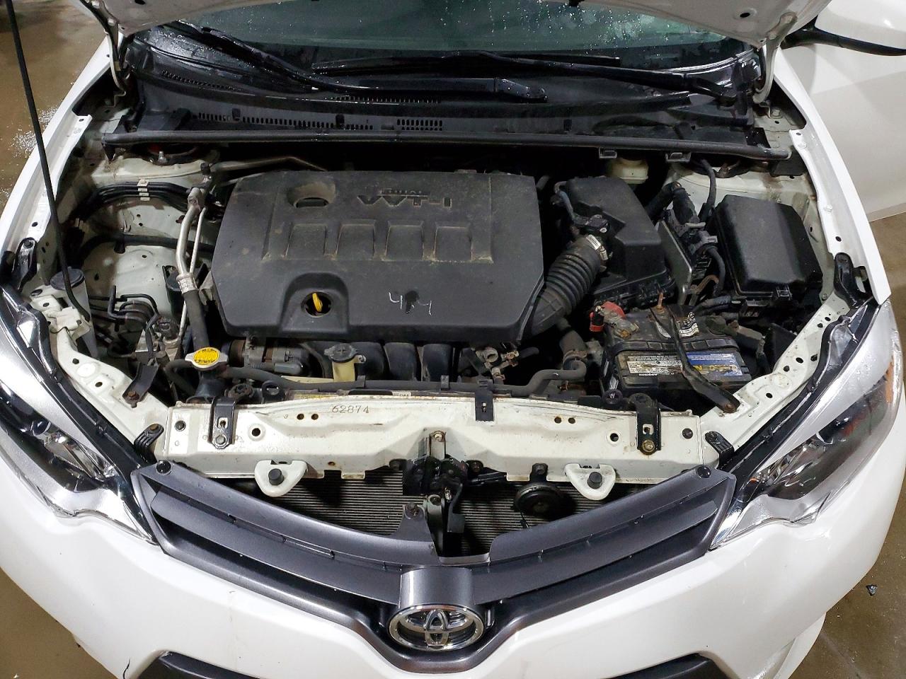 2015 TOYOTA COROLLA LE photo 11