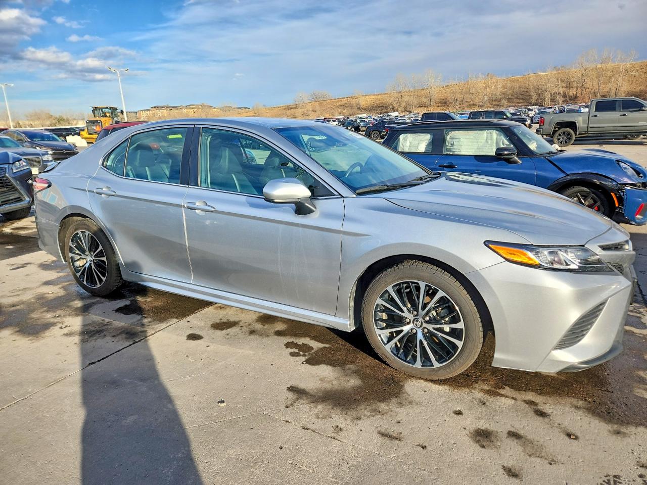 2020 TOYOTA CAMRY SE photo 4