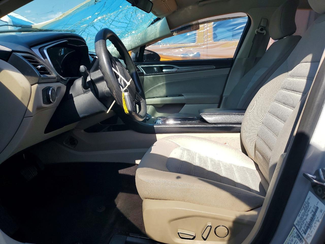 2017 FORD FUSION SE HYBRID photo 19