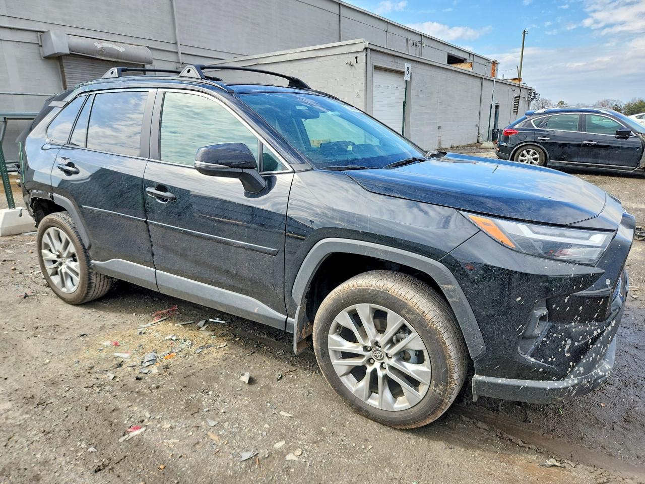 2024 TOYOTA RAV4 XLE PREMIUM photo 7