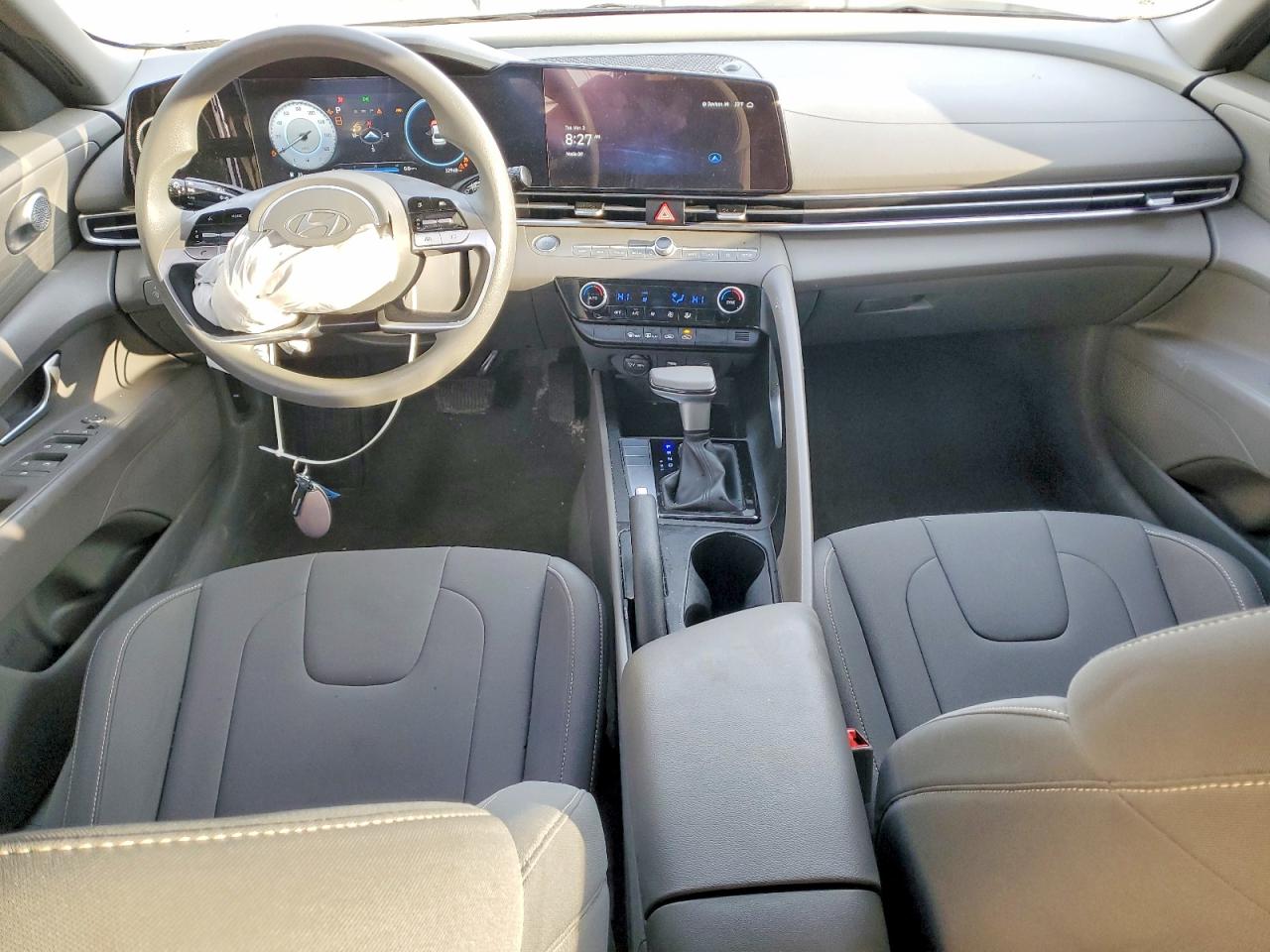 2024 HYUNDAI ELANTRA SEL photo 15