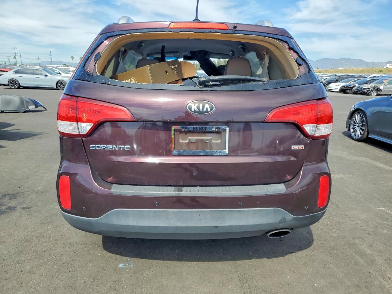 2014 KIA SORENTO photo 11