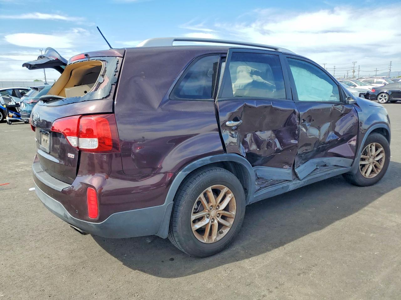 2014 KIA SORENTO photo 5