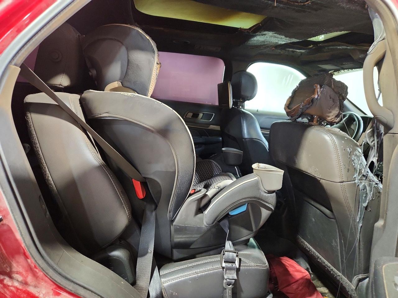 2017 FORD EXPLORER photo 21