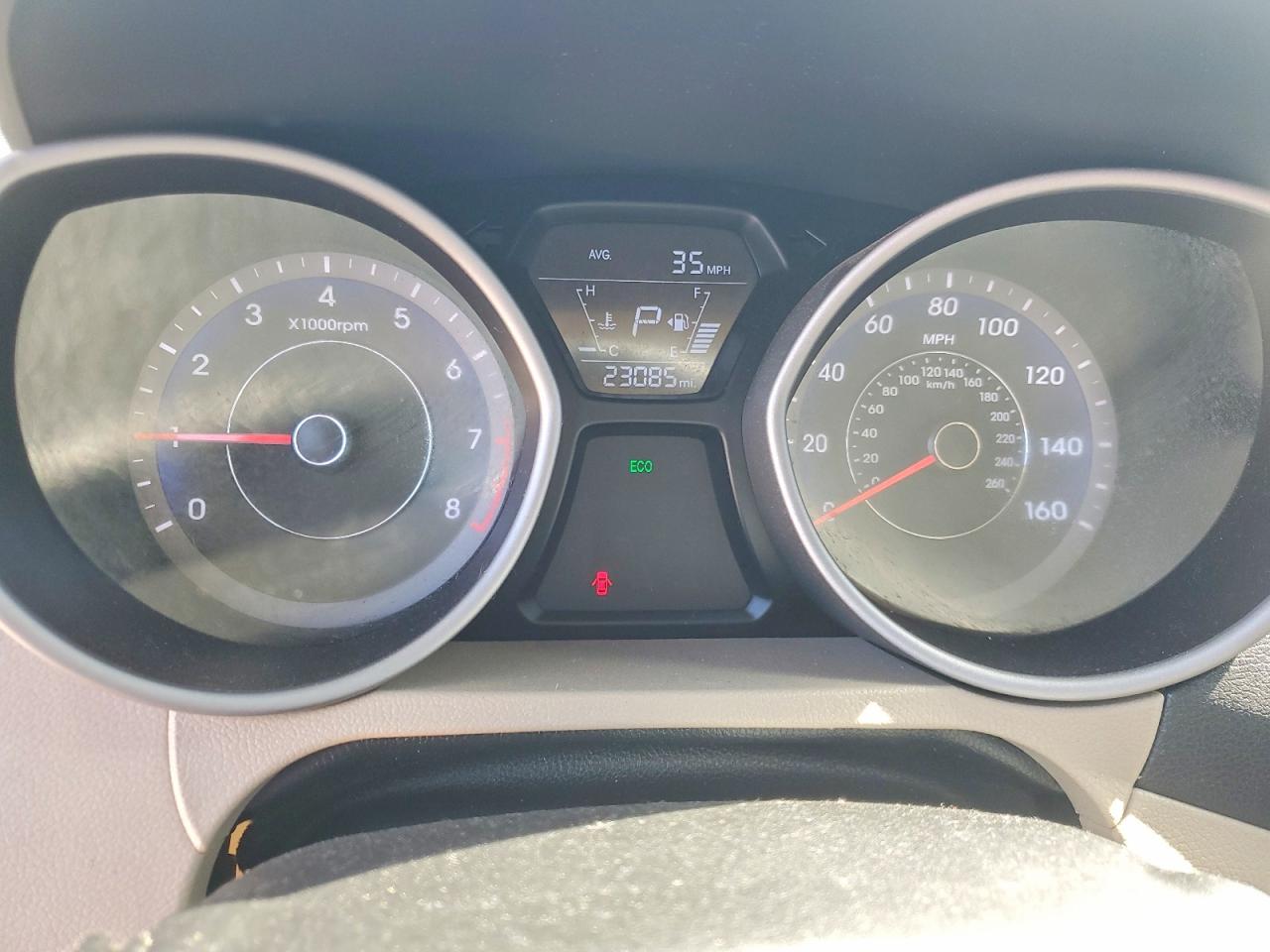 2015 HYUNDAI ELANTRA SE photo 9