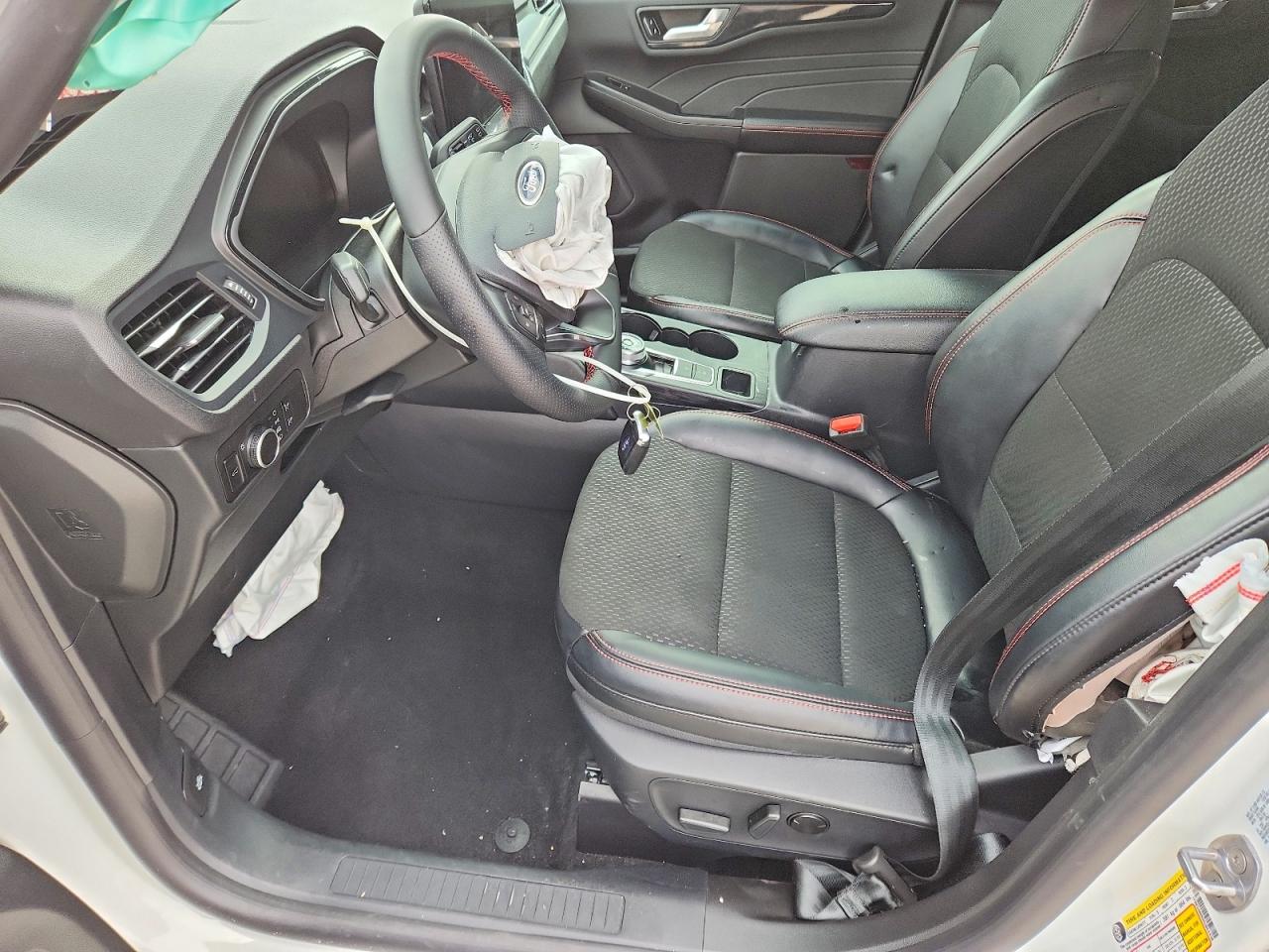 2025 FORD ESCAPE ST LINE photo 7