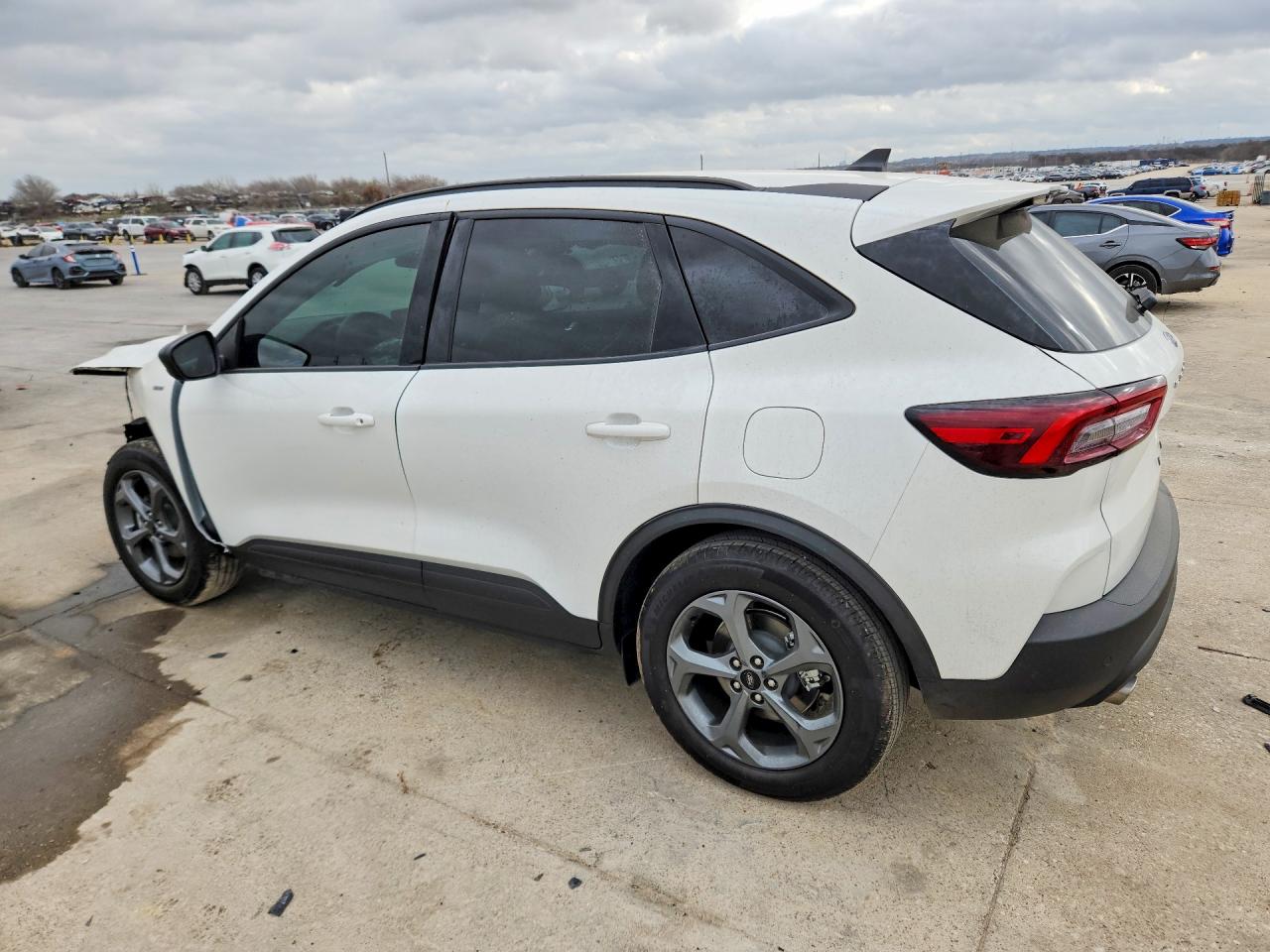 2025 FORD ESCAPE ST LINE photo 2