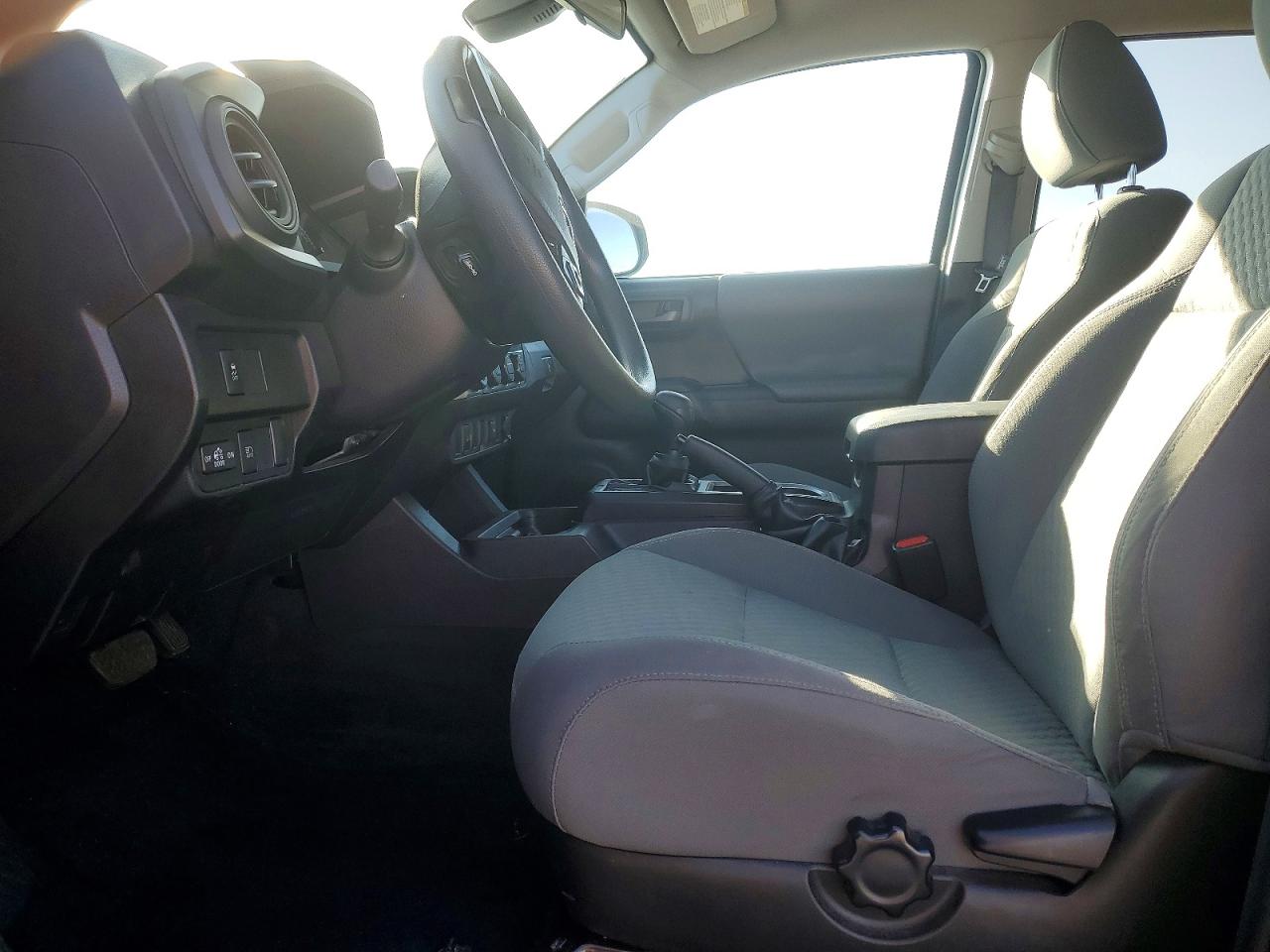 2022 TOYOTA TACOMA SR V6 photo 13