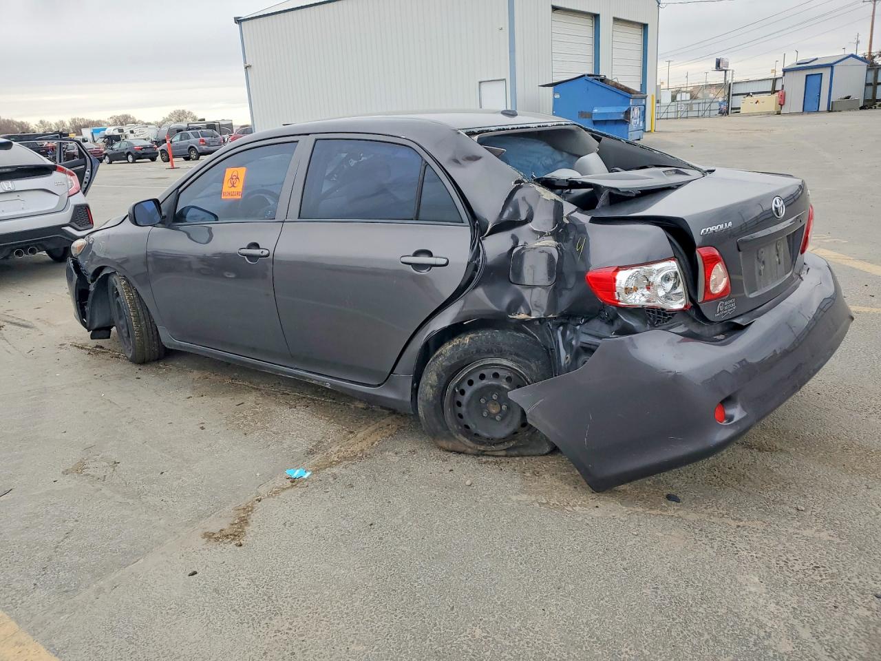 2009 TOYOTA COROLLA LE photo 2