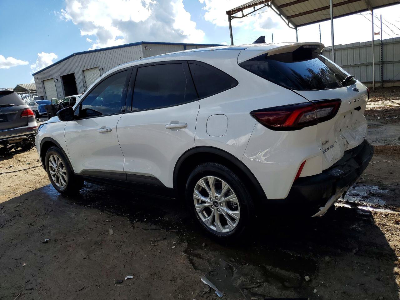 2025 FORD ESCAPE ACTIVE photo 2