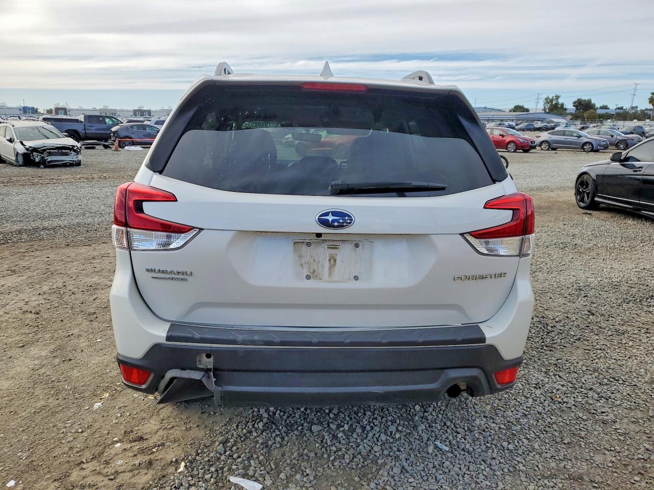 2022 SUBARU FORESTER PREMIUM photo 11