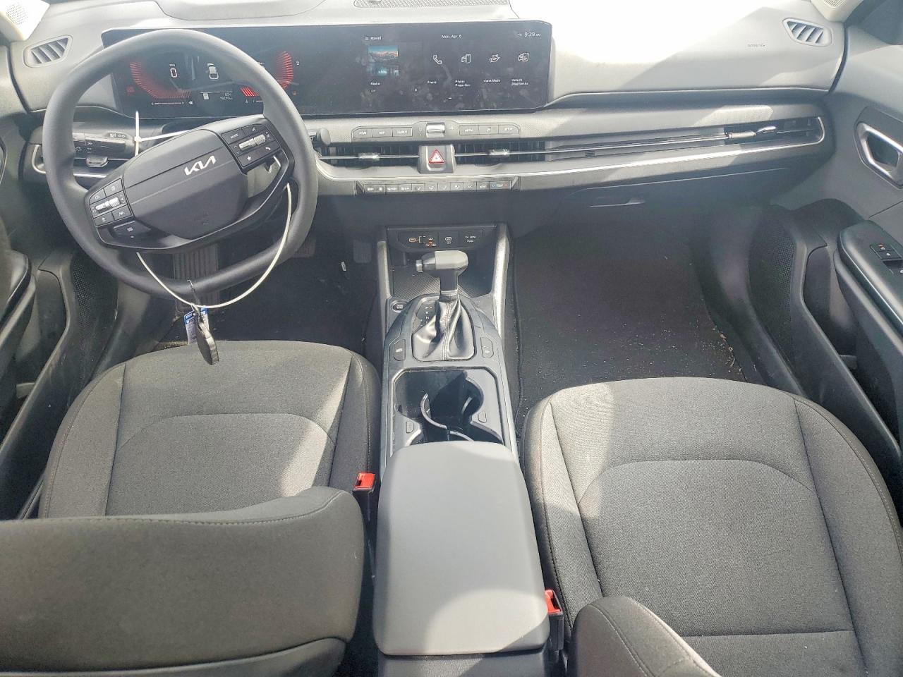 2025 KIA K4 LXS photo 15