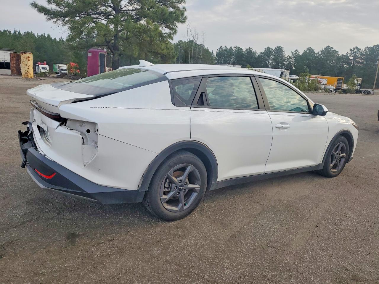 2025 KIA K4 LXS photo 5