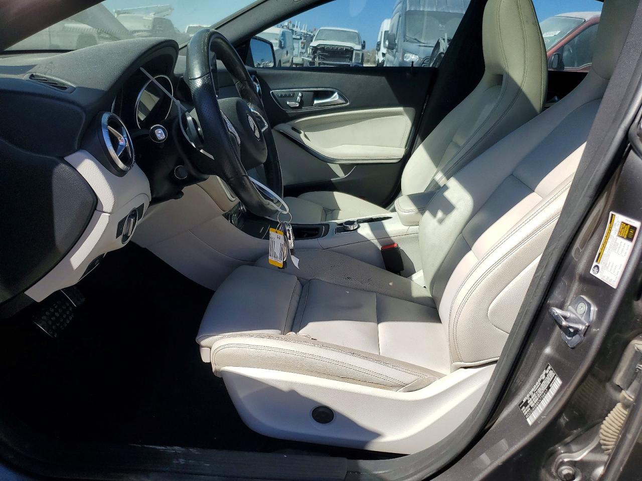 2019 MERCEDES-BENZ CLA 250 photo 19