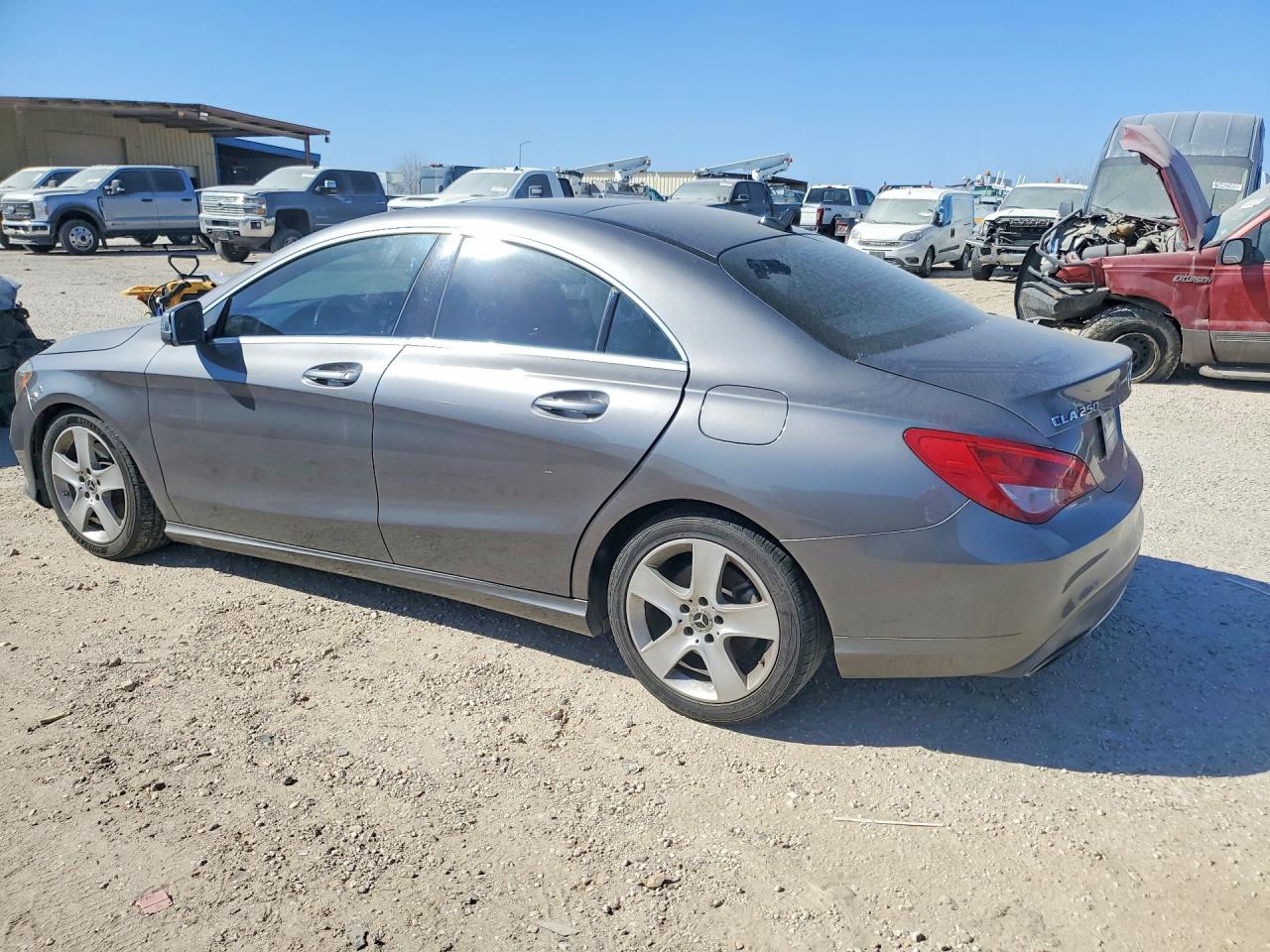 2019 MERCEDES-BENZ CLA 250 photo 4