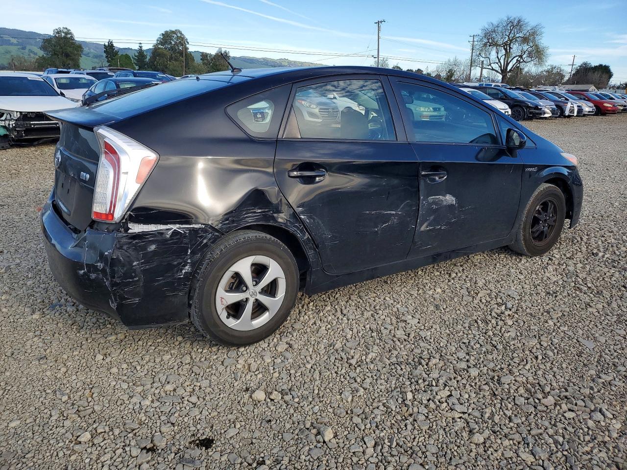 2015 TOYOTA PRIUS TWO photo 5