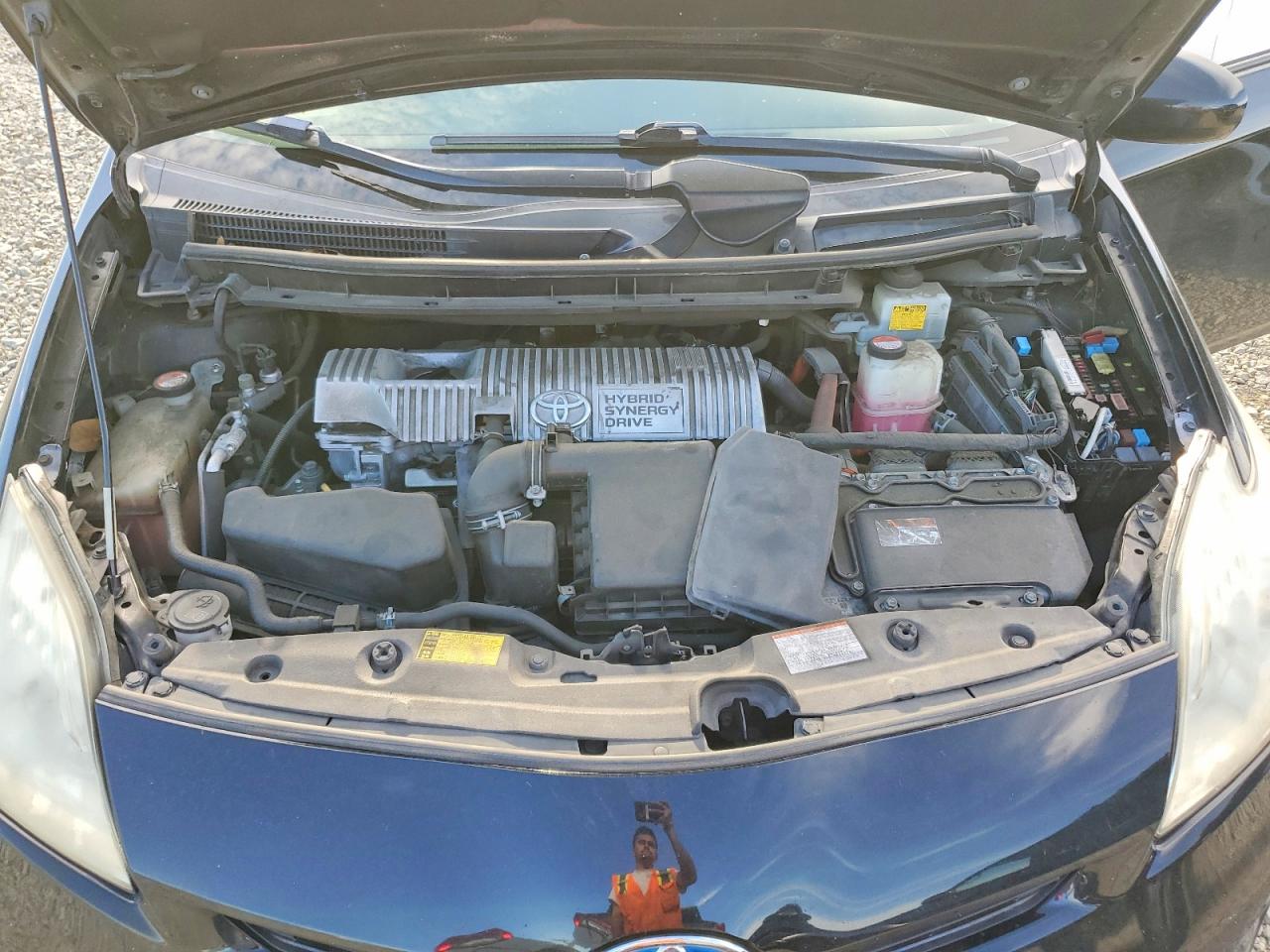 2015 TOYOTA PRIUS TWO photo 21