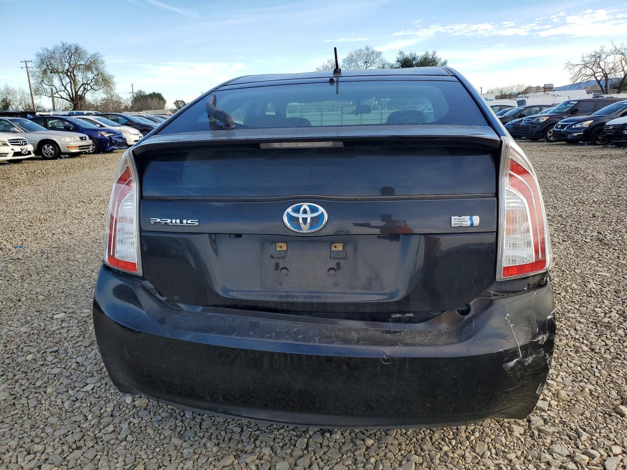 2015 TOYOTA PRIUS TWO photo 11