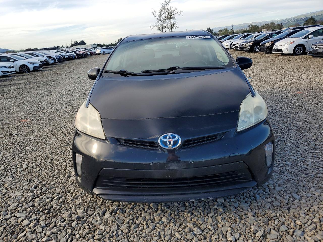 2015 TOYOTA PRIUS TWO photo 9