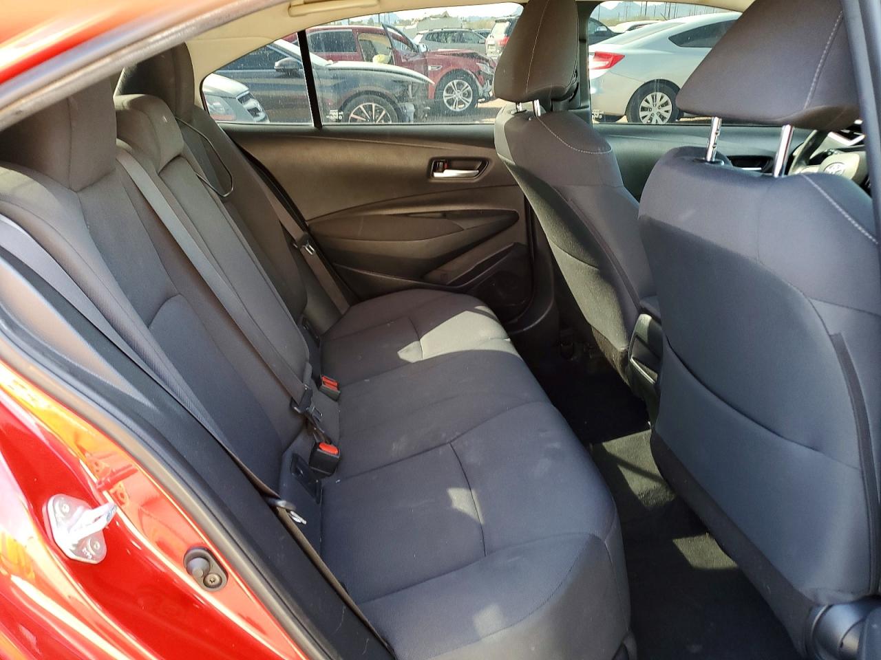 2020 TOYOTA COROLLA LE photo 10