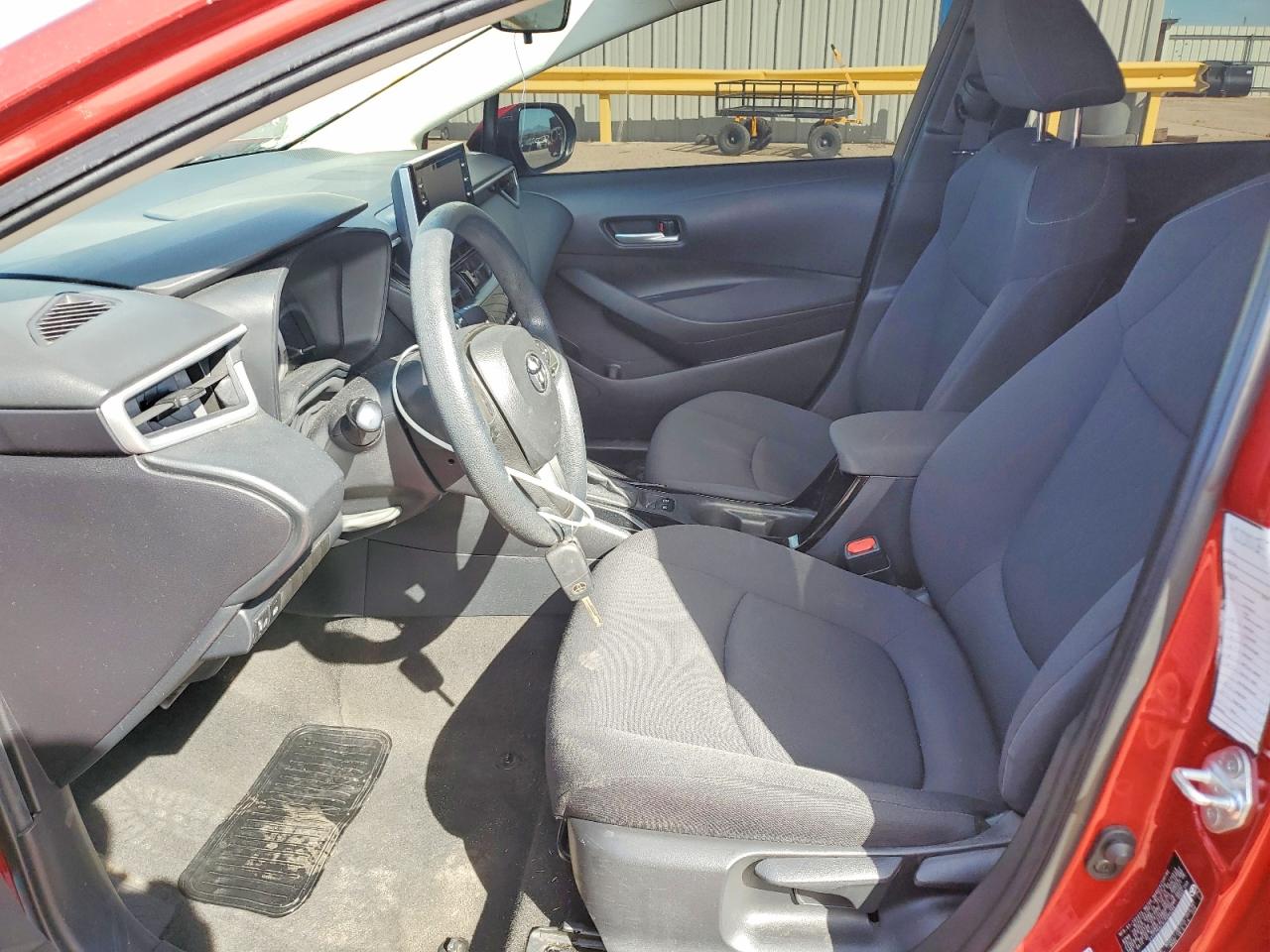 2020 TOYOTA COROLLA LE photo 7