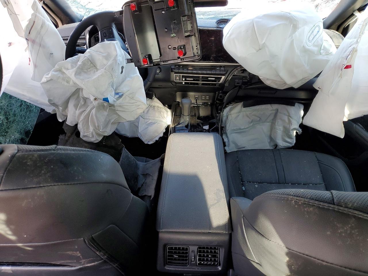 2025 TOYOTA CAMRY XSE photo 8