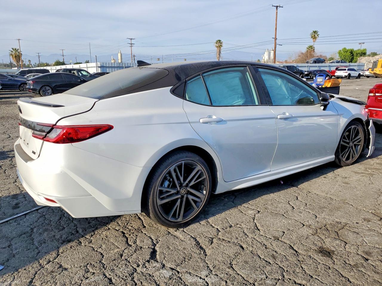 2025 TOYOTA CAMRY XSE photo 3