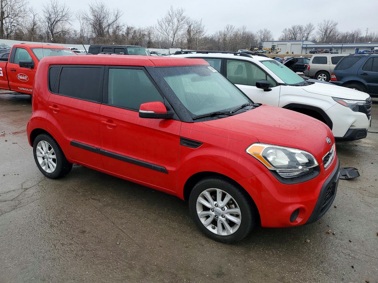 2013 KIA SOUL + photo 4