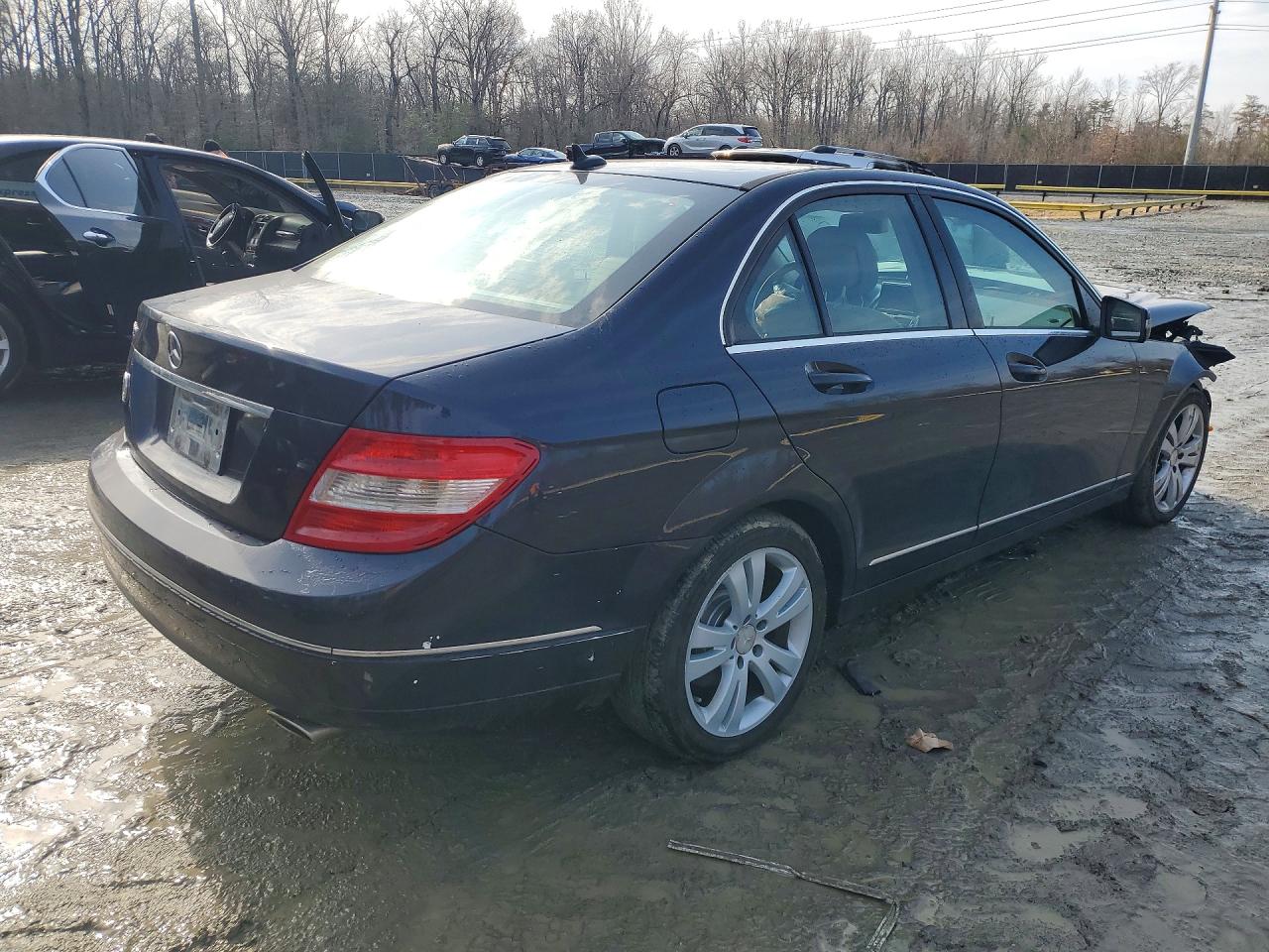 2010 MERCEDES-BENZ C 300 photo 3