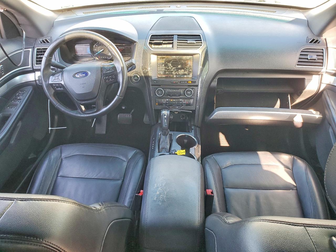 2016 FORD EXPLORER XLT photo 22