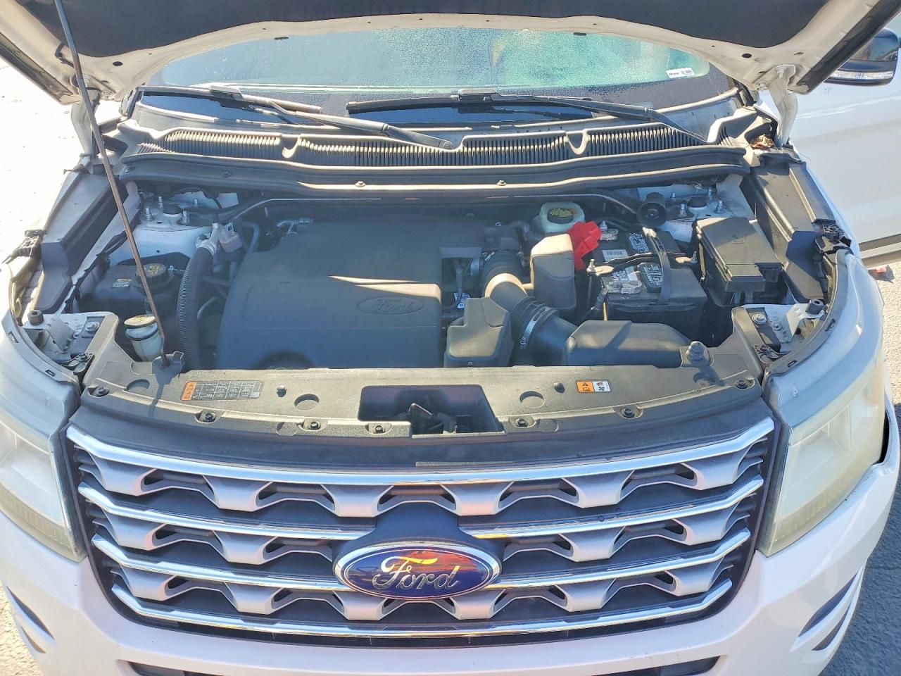2016 FORD EXPLORER XLT photo 34