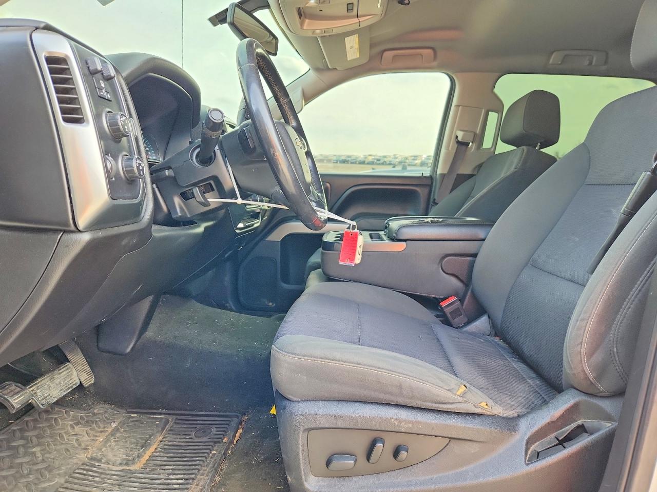 2016 CHEVROLET SILVERADO K1500 LT photo 7