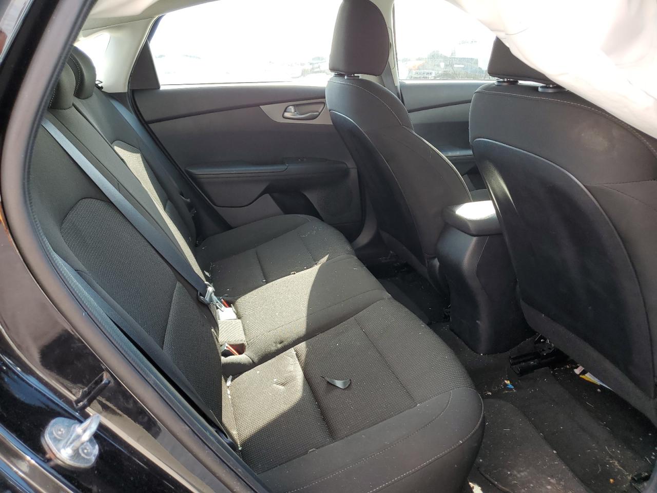 2021 KIA FORTE photo 28