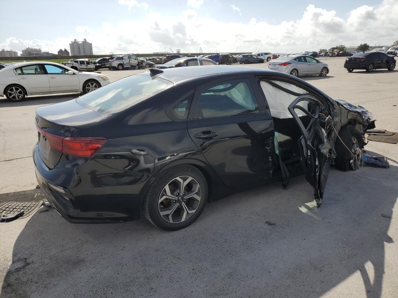 2021 KIA FORTE photo 7