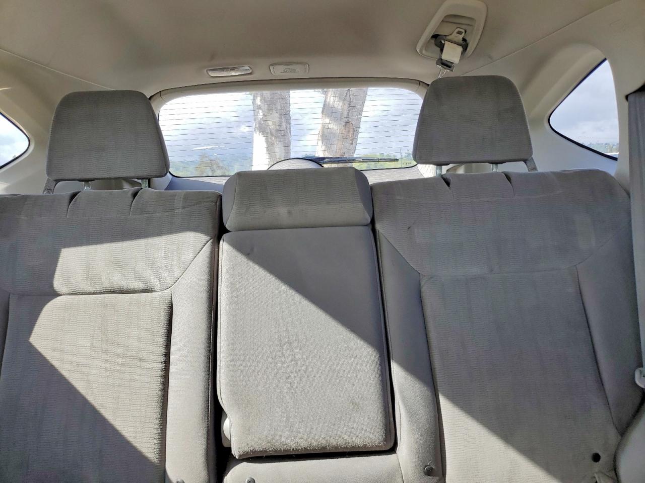 2012 HONDA CR-V LX photo 10