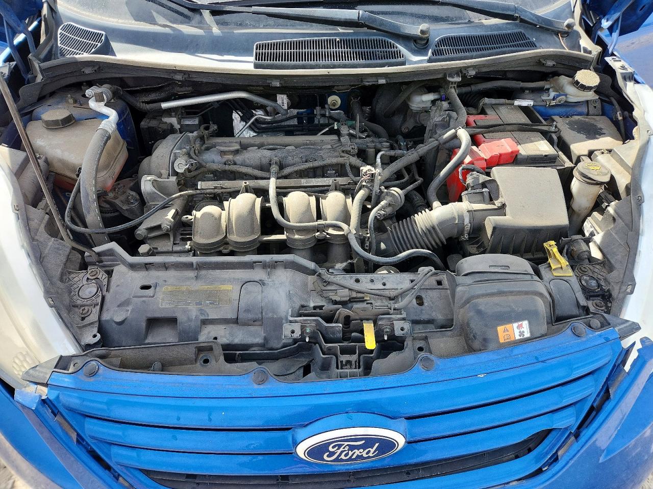 2011 FORD FIESTA S photo 11