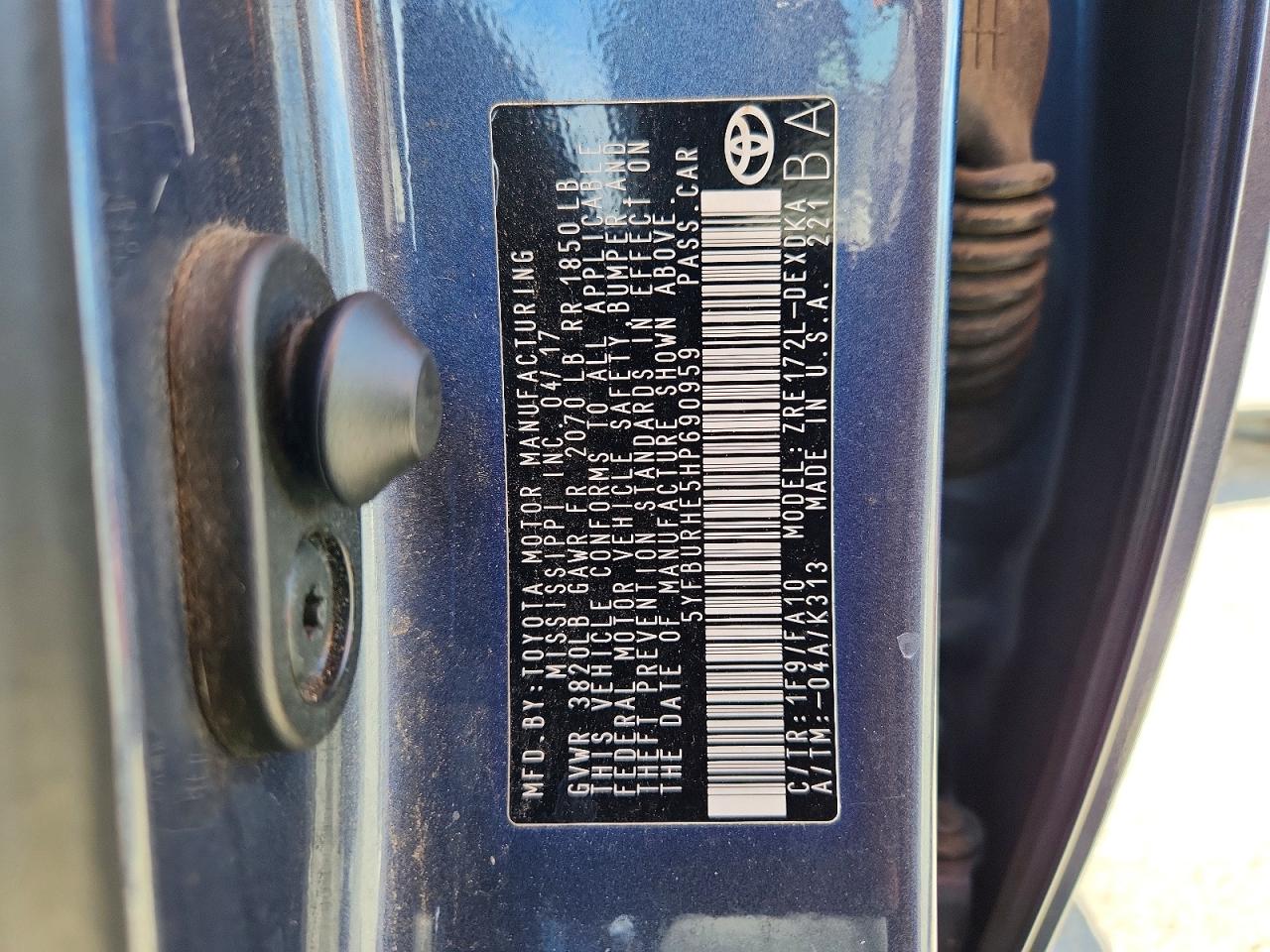 2017 TOYOTA COROLLA L photo 13