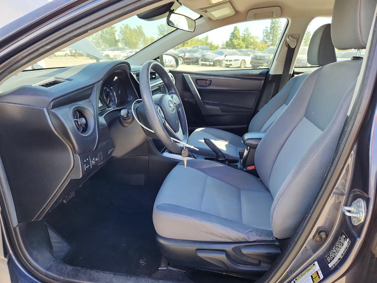 2017 TOYOTA COROLLA L photo 7