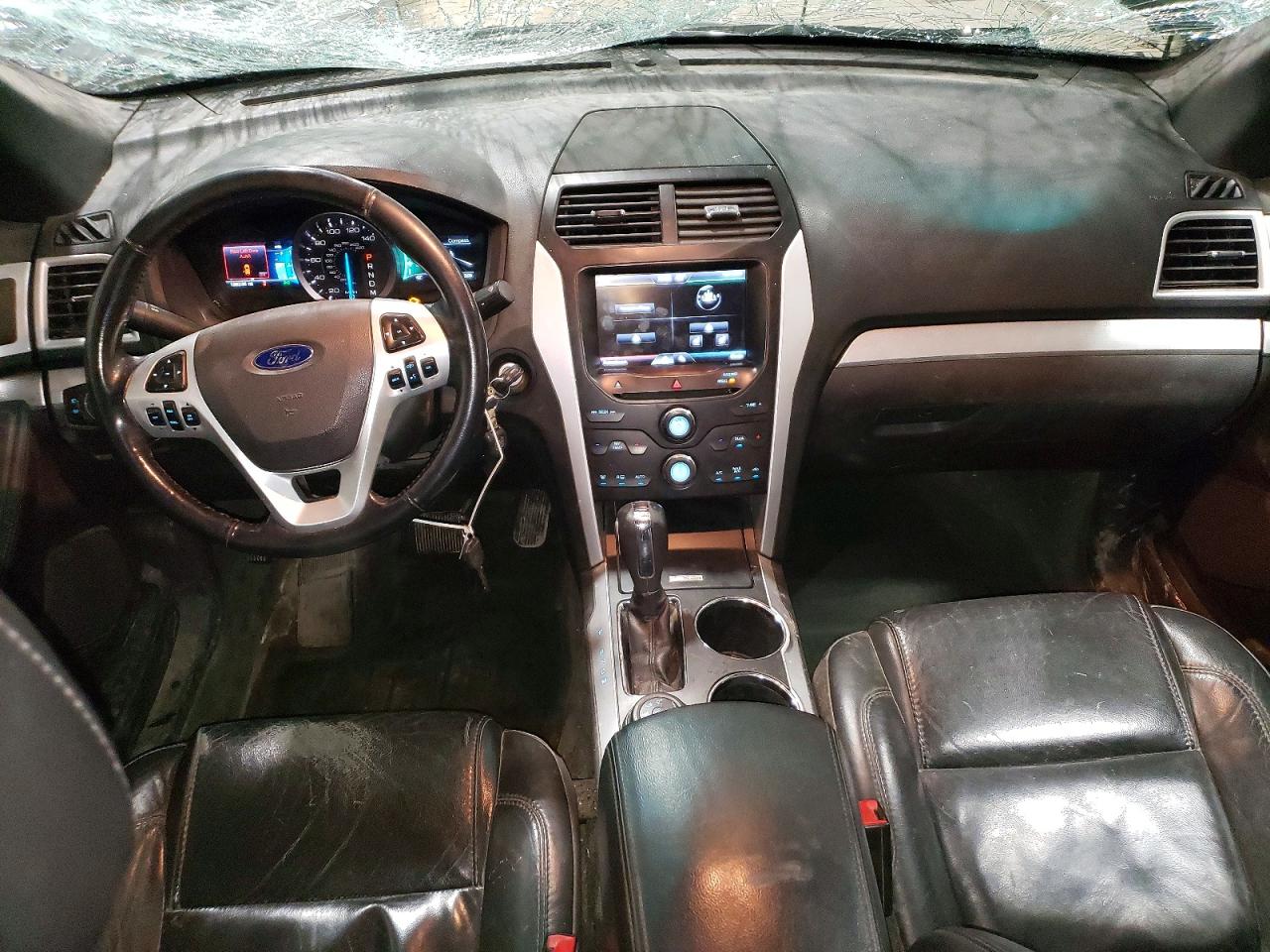 2013 FORD EXPLORER XLT photo 8