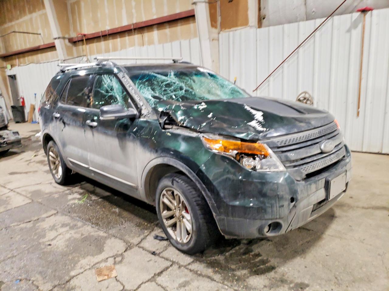 2013 FORD EXPLORER XLT photo 4