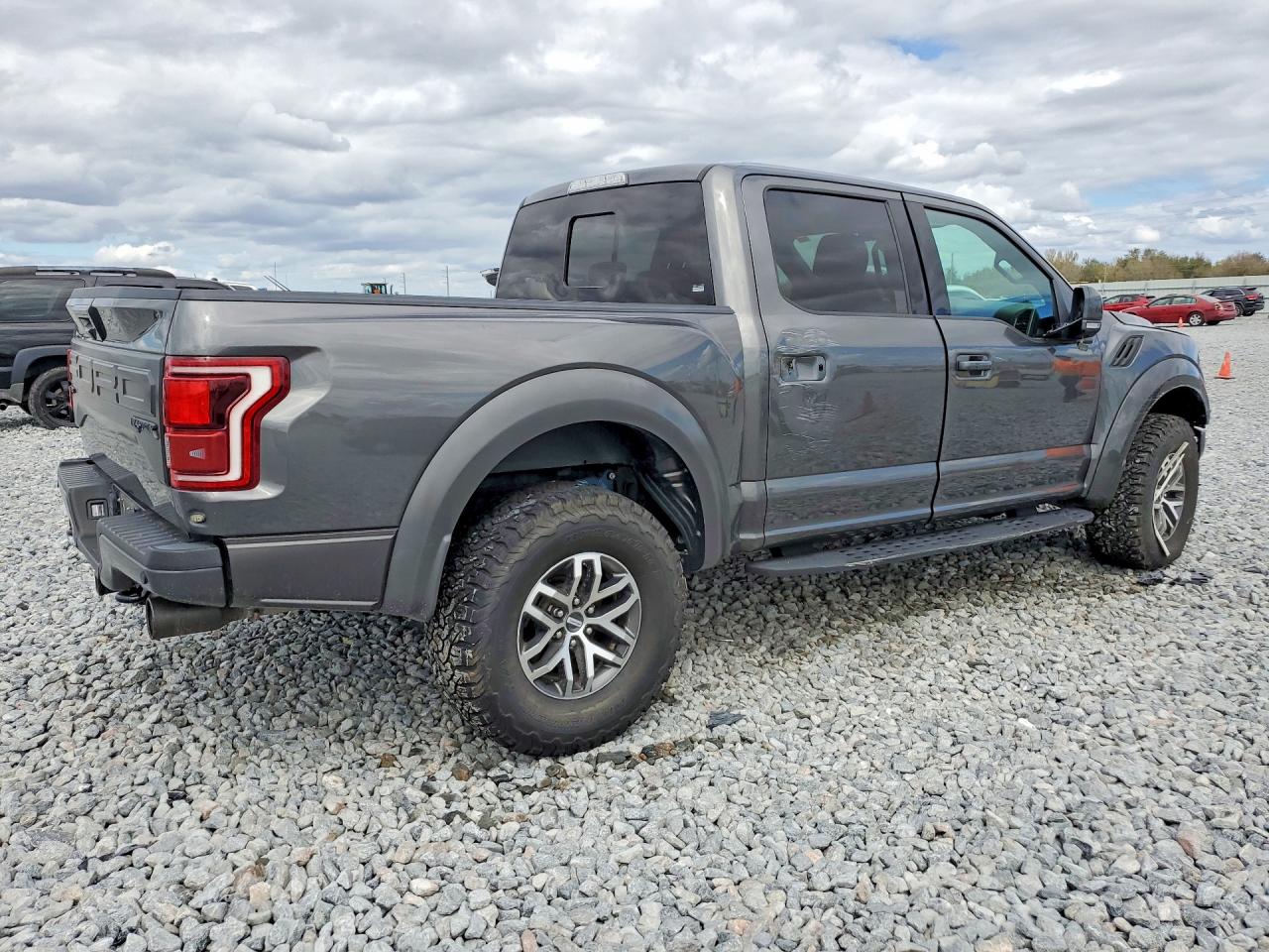 2018 FORD F150 RAPTOR photo 3