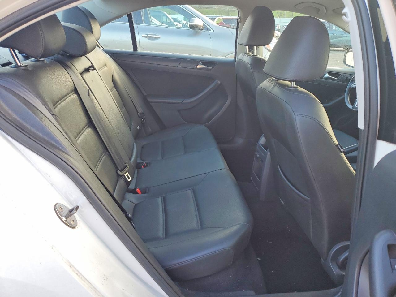 2012 VOLKSWAGEN JETTA SE photo 19