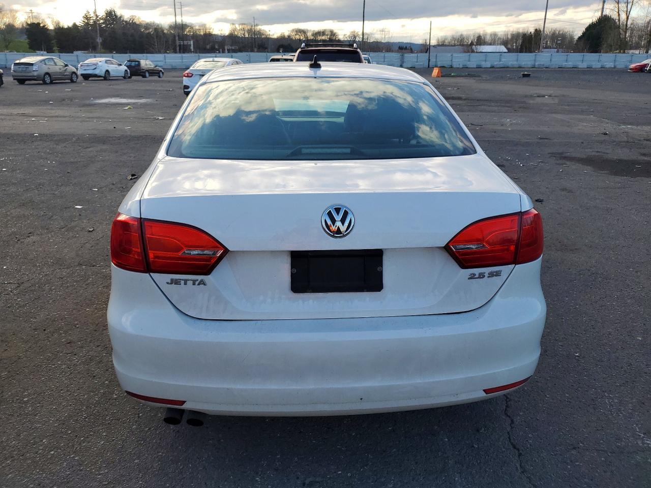 2012 VOLKSWAGEN JETTA SE photo 11