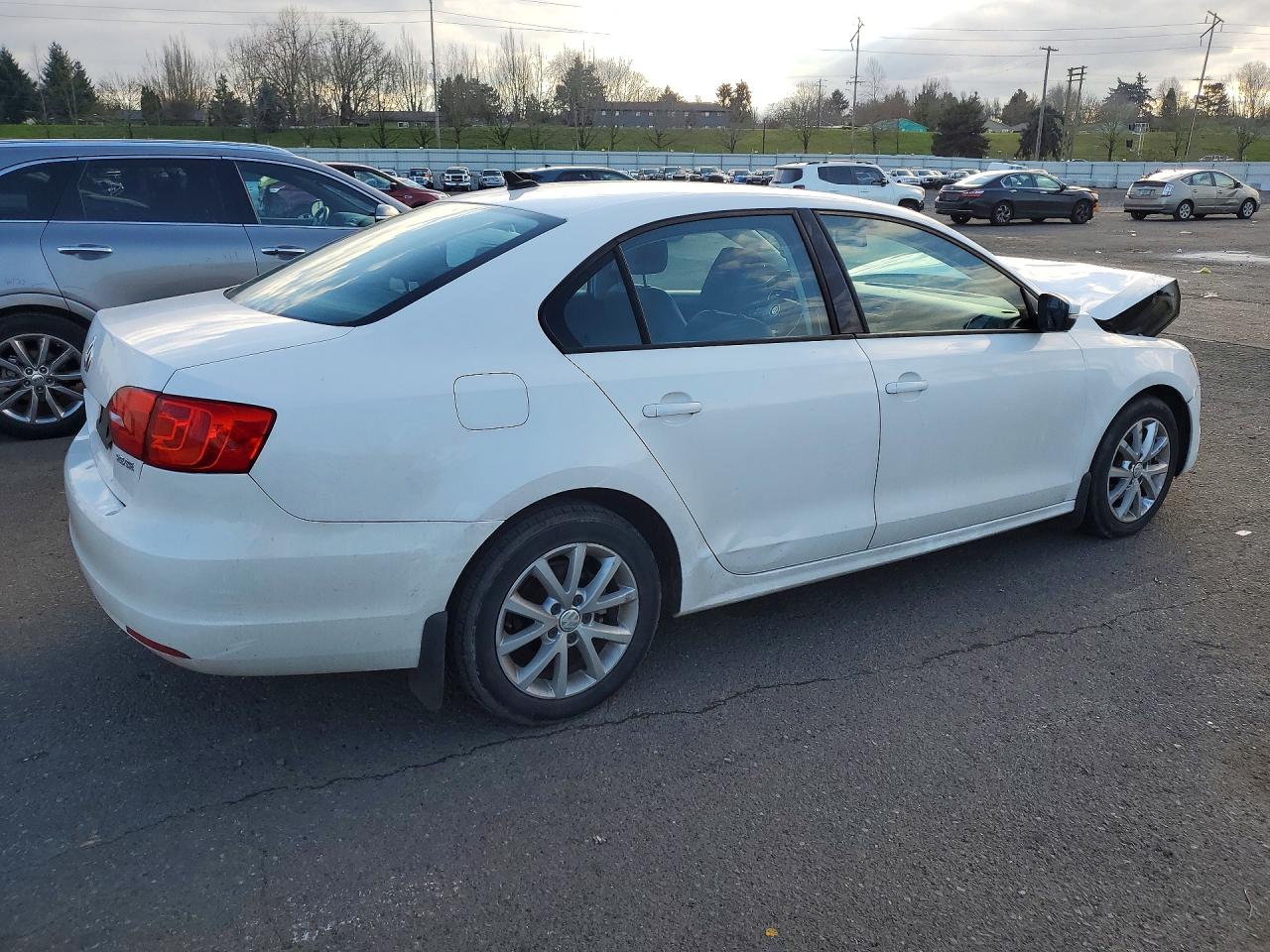 2012 VOLKSWAGEN JETTA SE photo 5