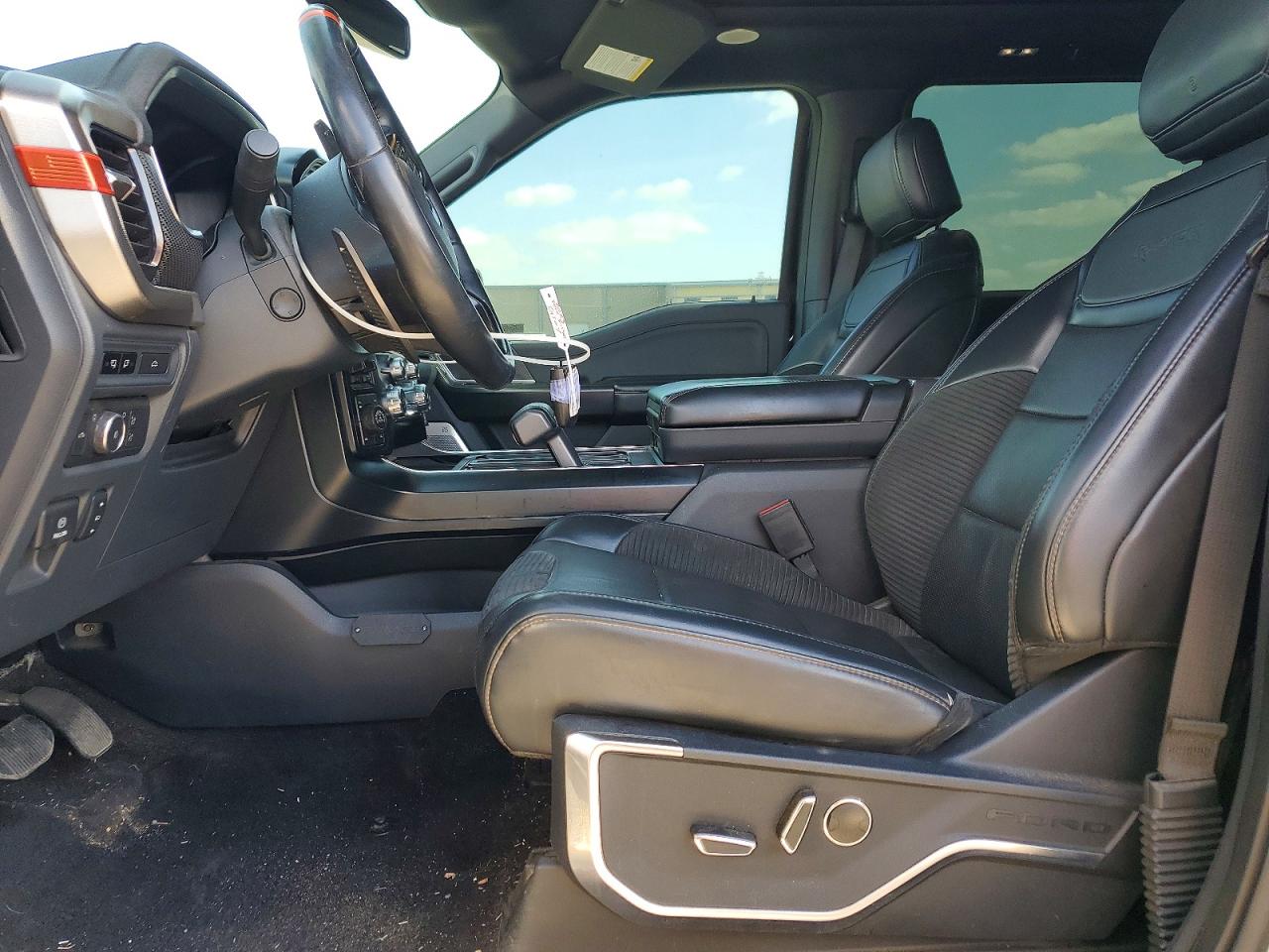 2023 FORD F150 RAPTOR photo 19